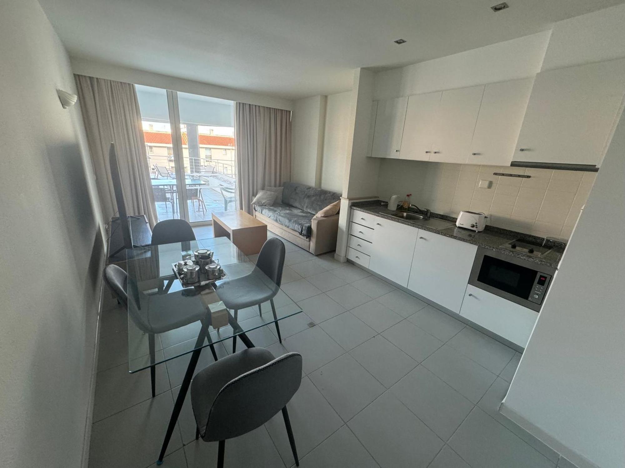 Newly Refurbished 2 Bed Appt Виламура Экстерьер фото