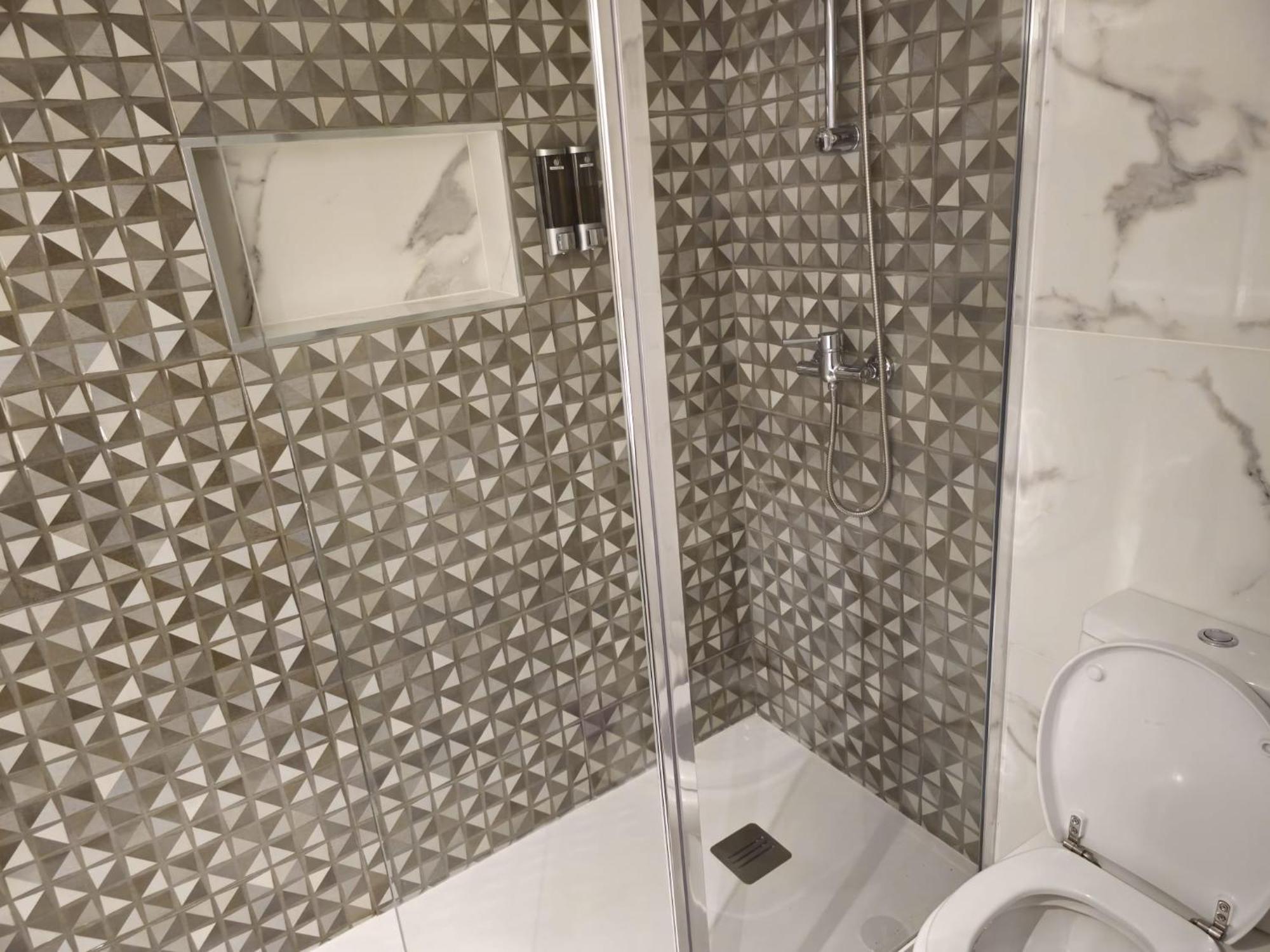 Newly Refurbished 2 Bed Appt Виламура Экстерьер фото